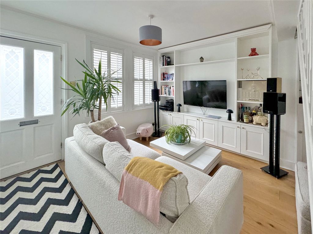 Property photo 1 of 8 Picture No. 05