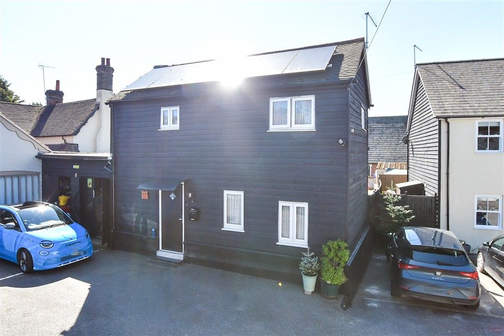 Property photo 1 of 8 External (Web)