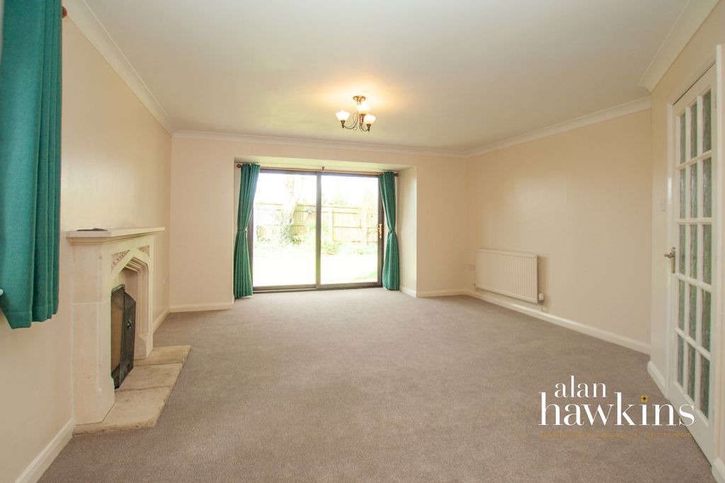 Additional image 6 of 4 bed detached house to rentSheppards Rise, Brinkworth SN15