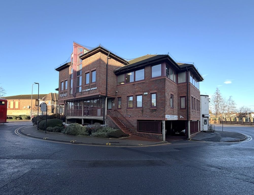 Property photo 3 of 19 Photo 2