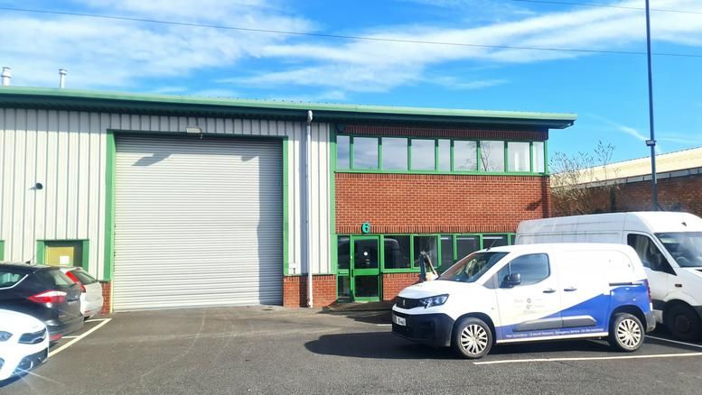 Property photo 2 of 26