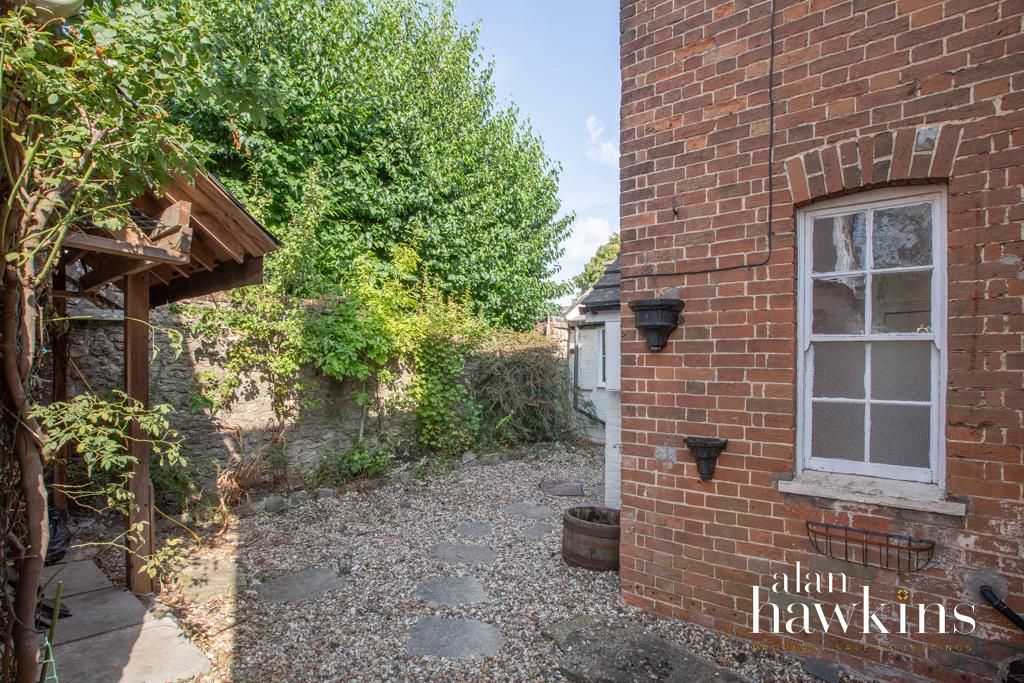 Property photo 2 of 20 Rear Garden