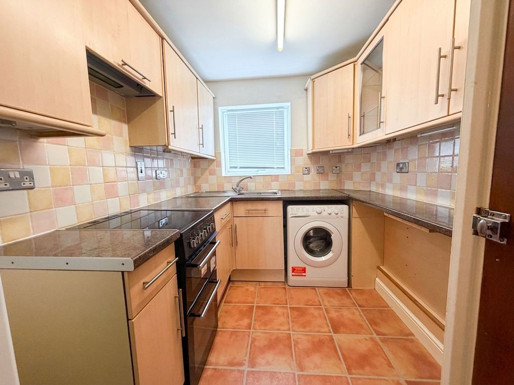 Property photo 2 of 6