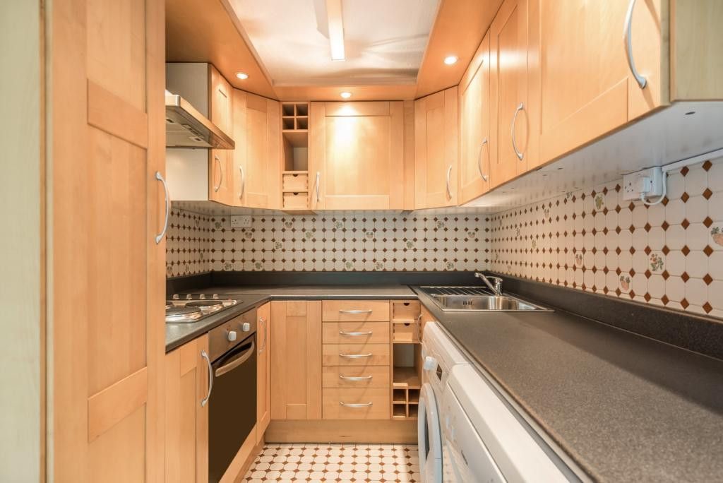 Property photo 3 of 23