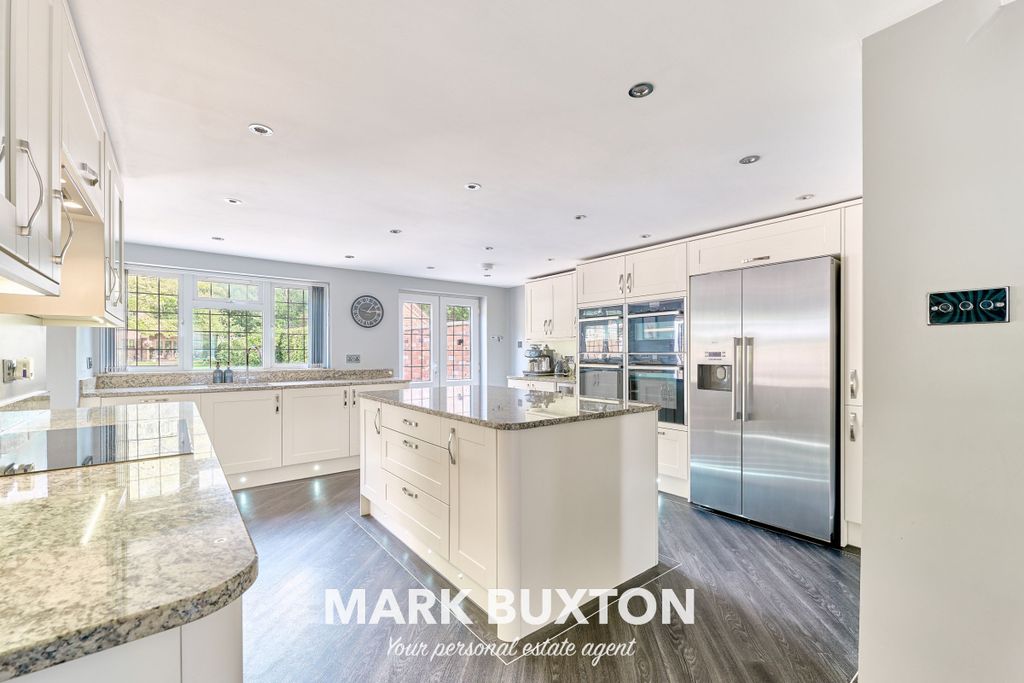 Property photo 3 of 53