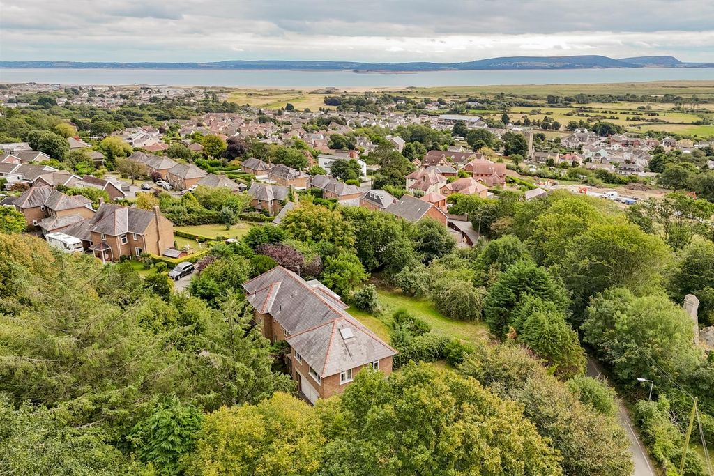 Property photo 2 of 22 Fairways - Web (5 Of 44).Jpg