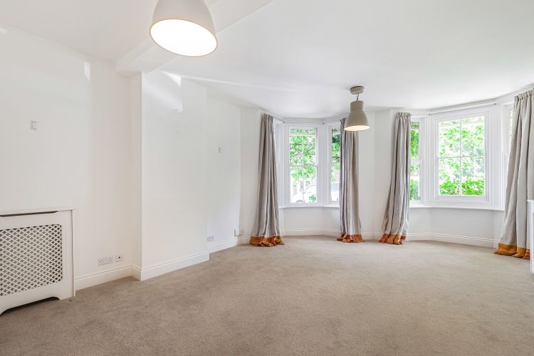 Property photo 2 of 18 303317