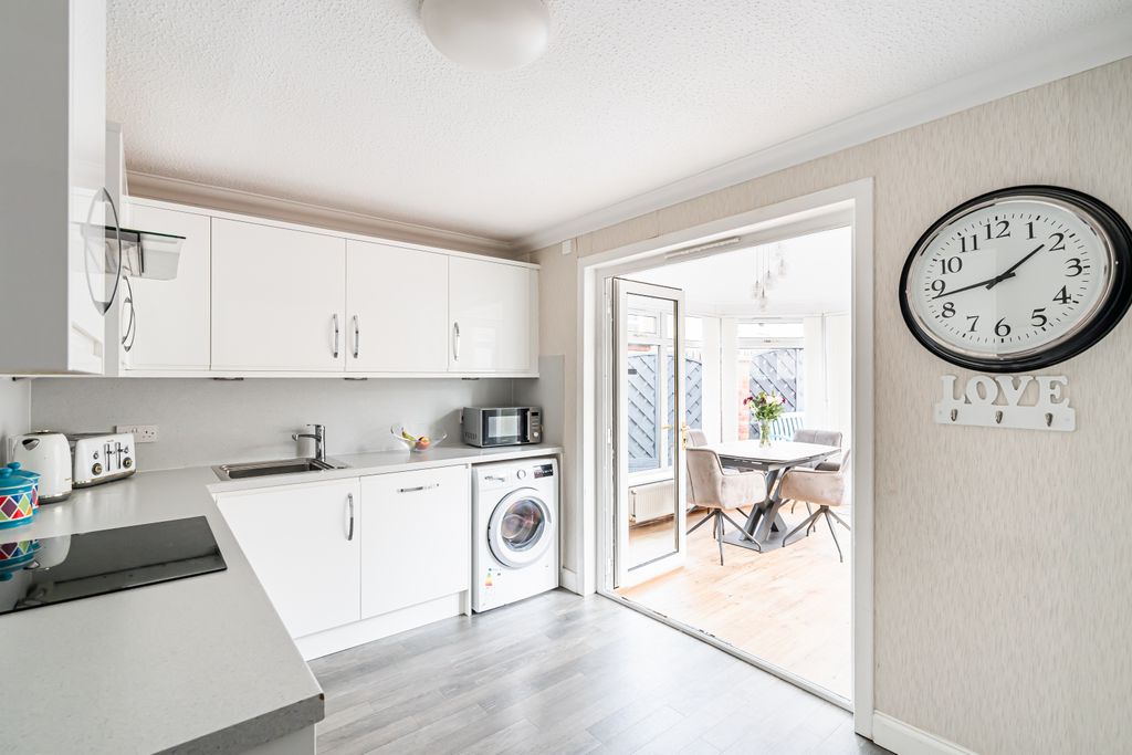 Property photo 3 of 21 Property Image 3