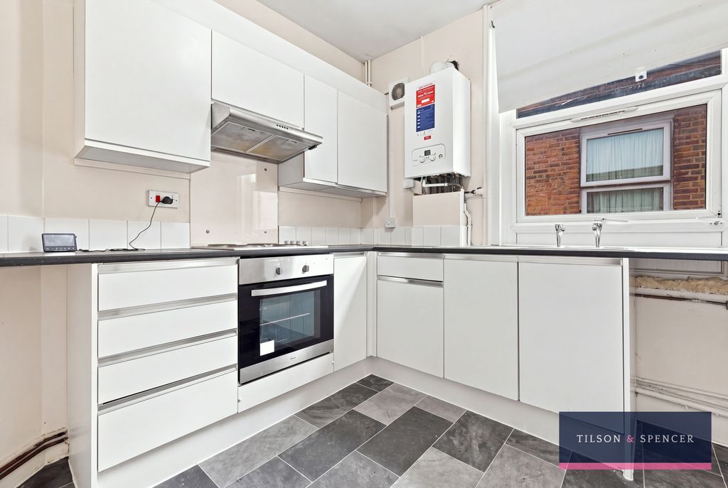Property photo 2 of 13 2