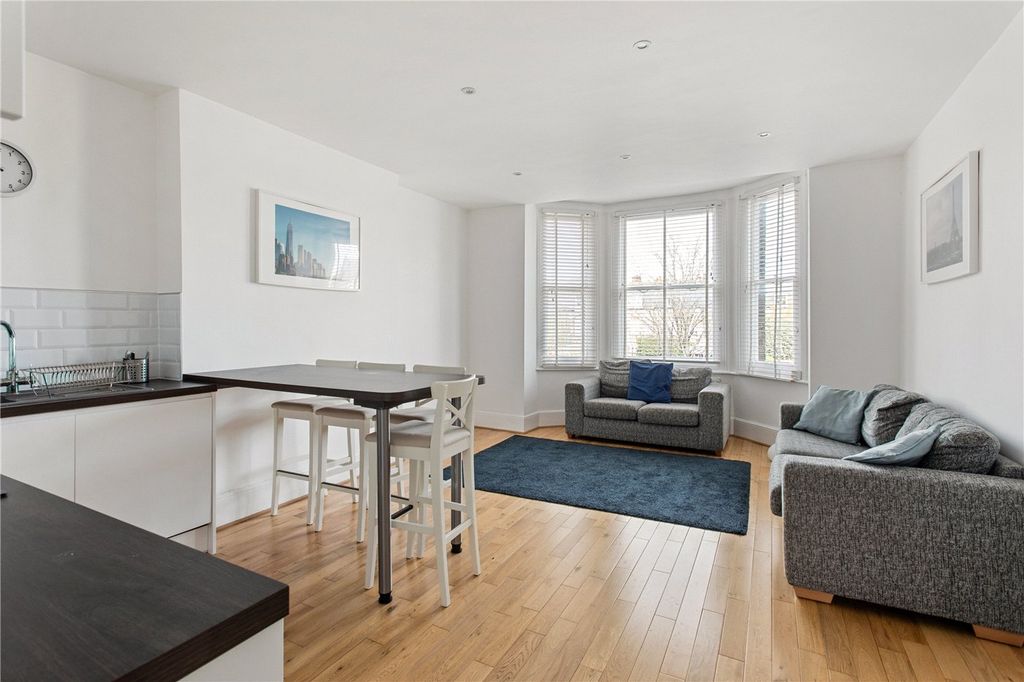 Property photo 2 of 12 Picture No. 02