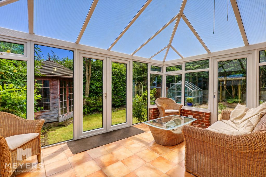 Property photo 3 of 31