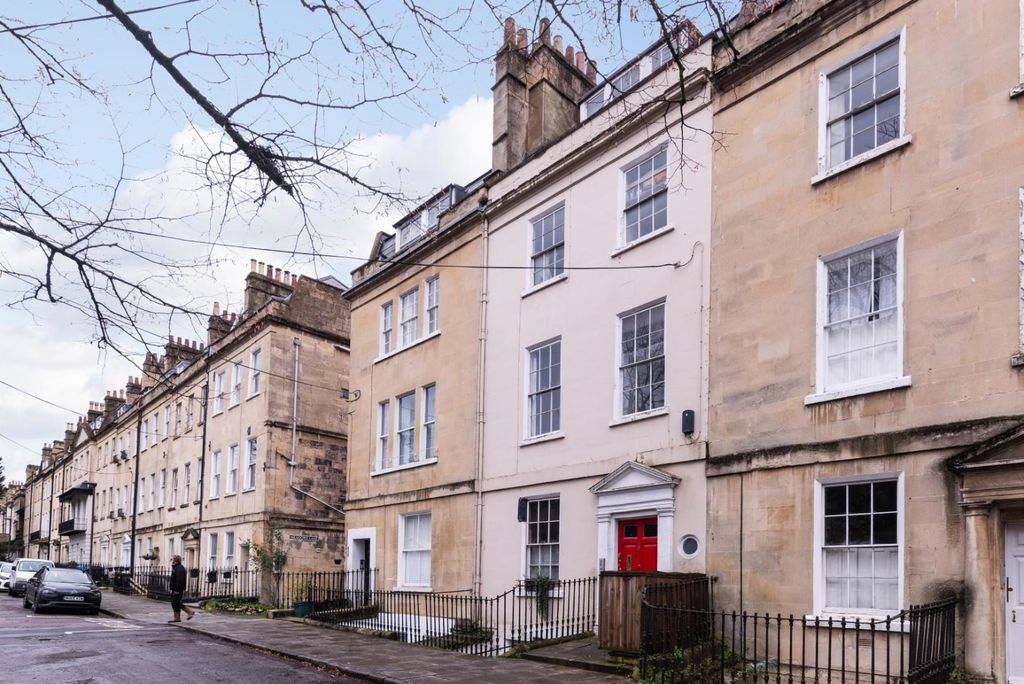 Property photo 1 of 14 Fff, 9 Kensington Place, Bath Ba1 6Aw-13.Jpg