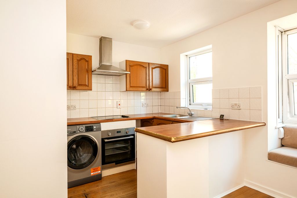 Property photo 3 of 10 Picture No. 08
