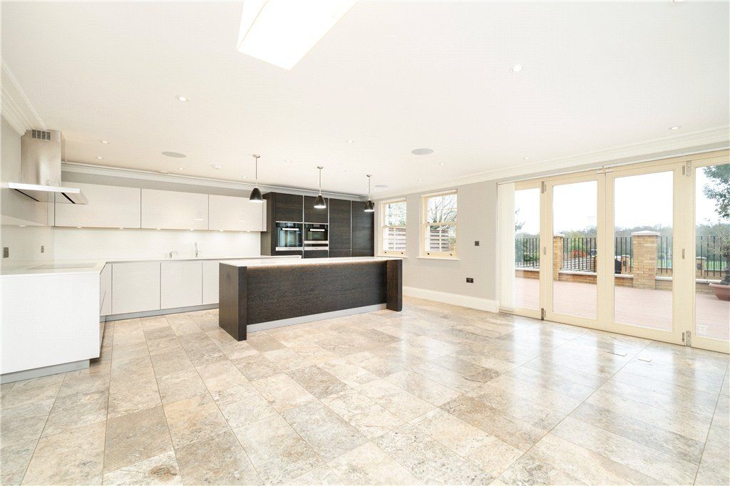 Property photo 3 of 12 Picture No. 04