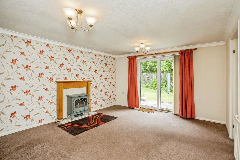 Property photo 2 of 17 Pbox-Img.Jpg