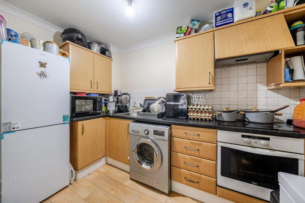 Property photo 2 of 12 Kitchen