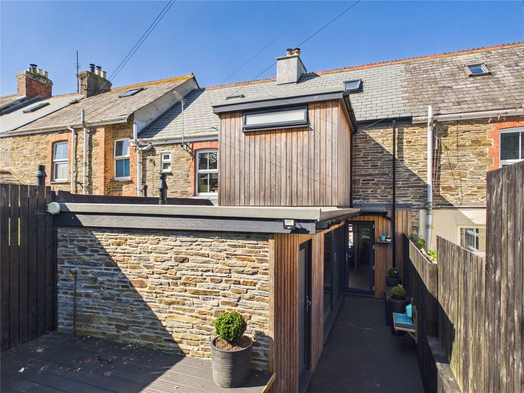 Property photo 2 of 22 Picture No. 13