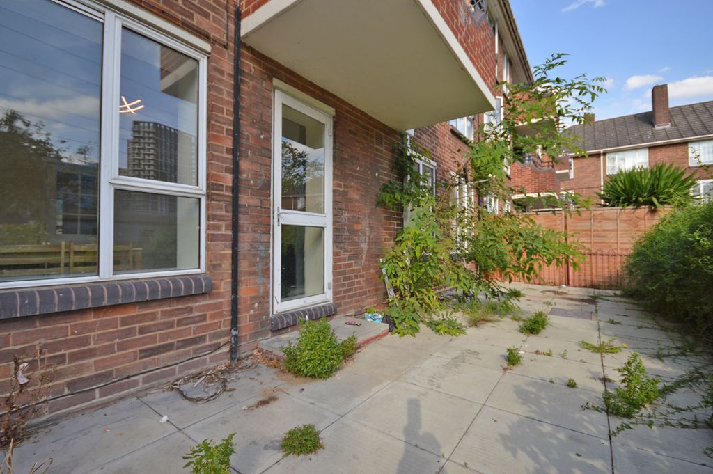 Property photo 3 of 12 Gallery