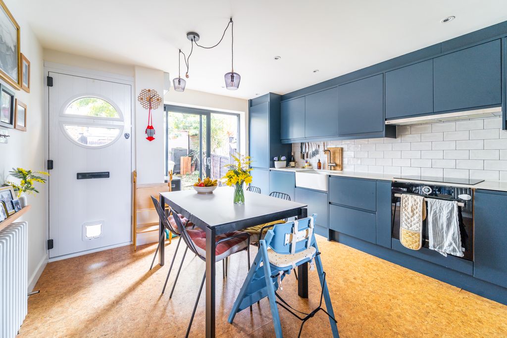 Property photo 1 of 17 Ndb03551