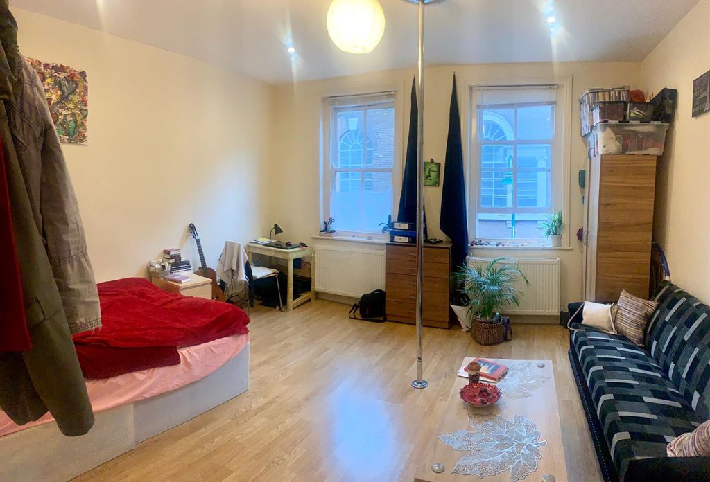 Property photo 2 of 4