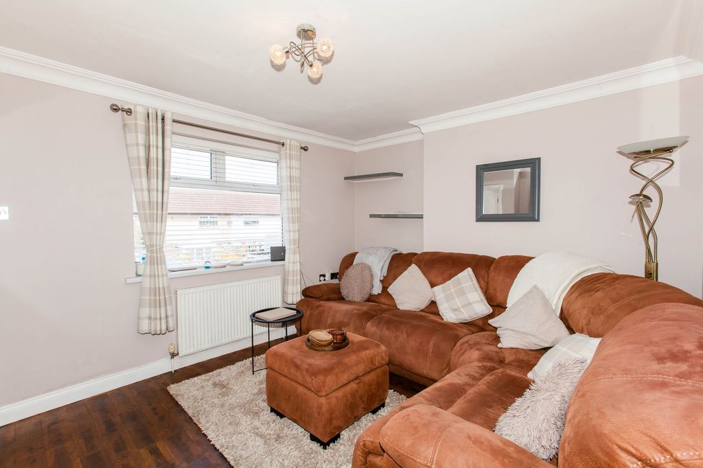 Property photo 3 of 29