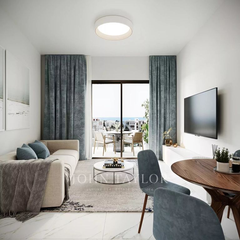 Property photo 2 of 27