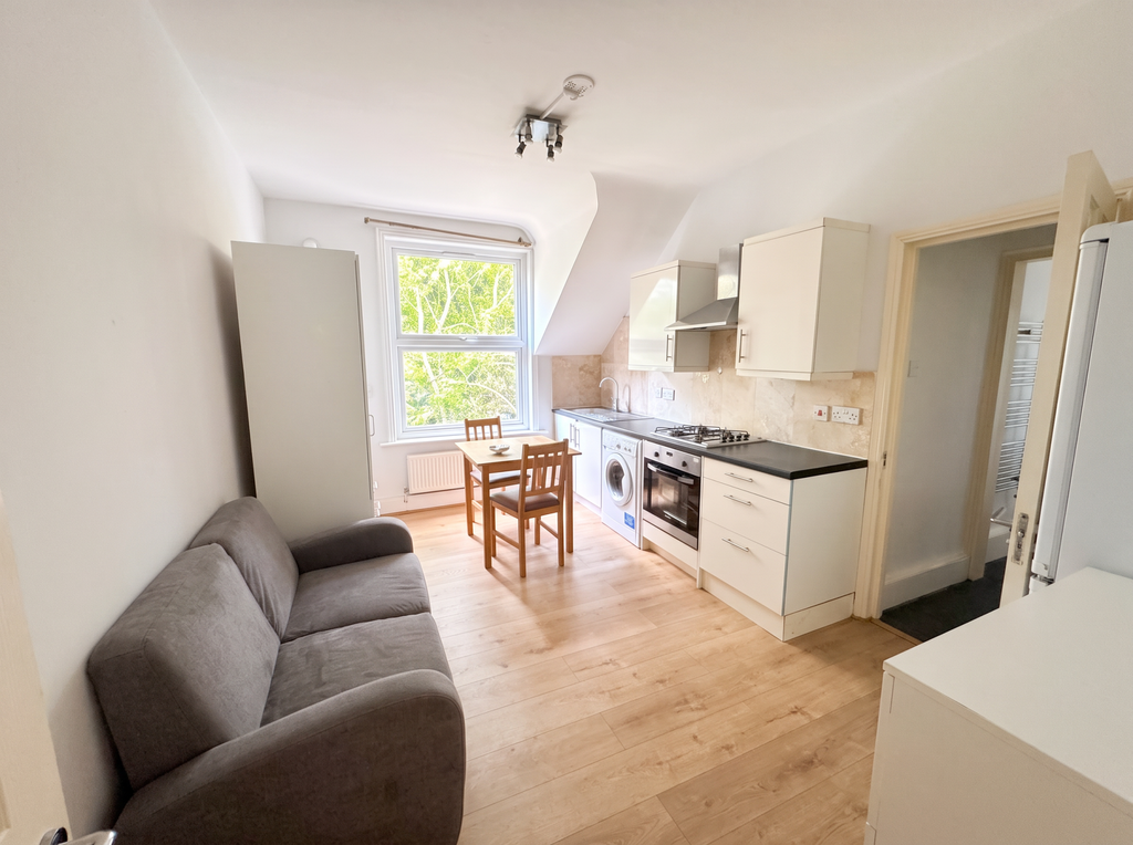 Property photo 1 of 4