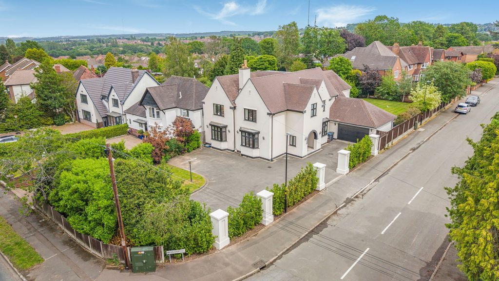 Property photo 1 of 51