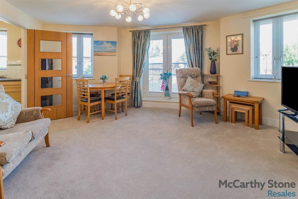 Property photo 3 of 24 A06A3114.Jpg