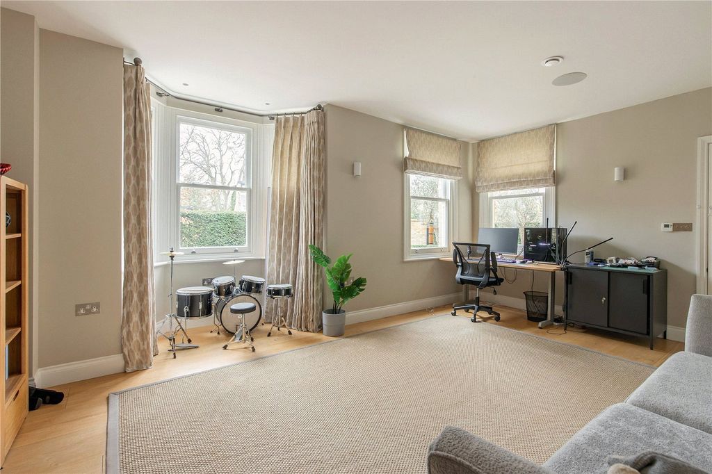 Additional image 8 of 6 bed detached house to rentBrunswick Gardens, Cambridge CB5