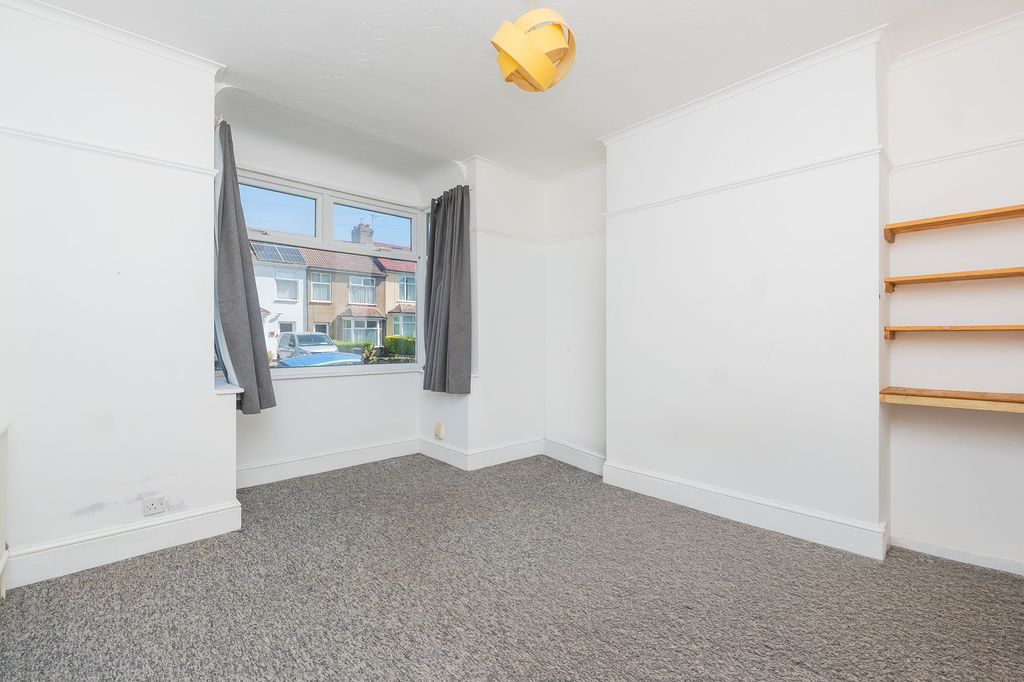 Property photo 2 of 21