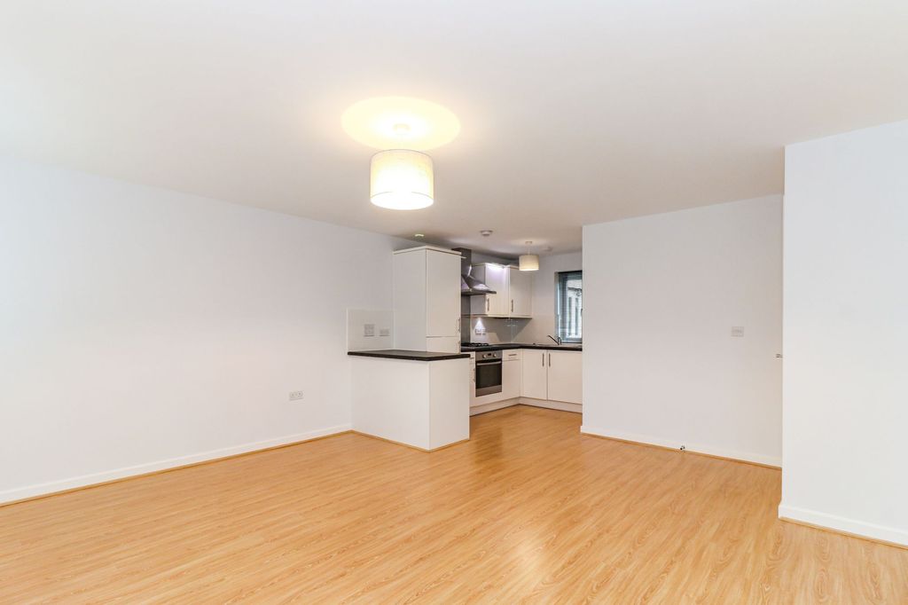 Property photo 3 of 12