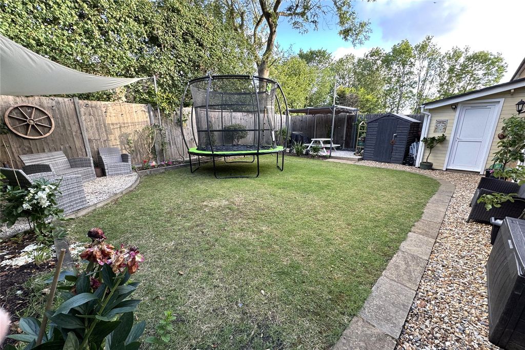 Property photo 3 of 10 Picture No. 18