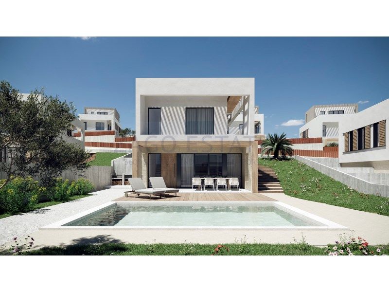 Property photo 1 of 8