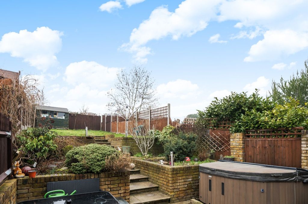 Property photo 3 of 17 Picture No. 11