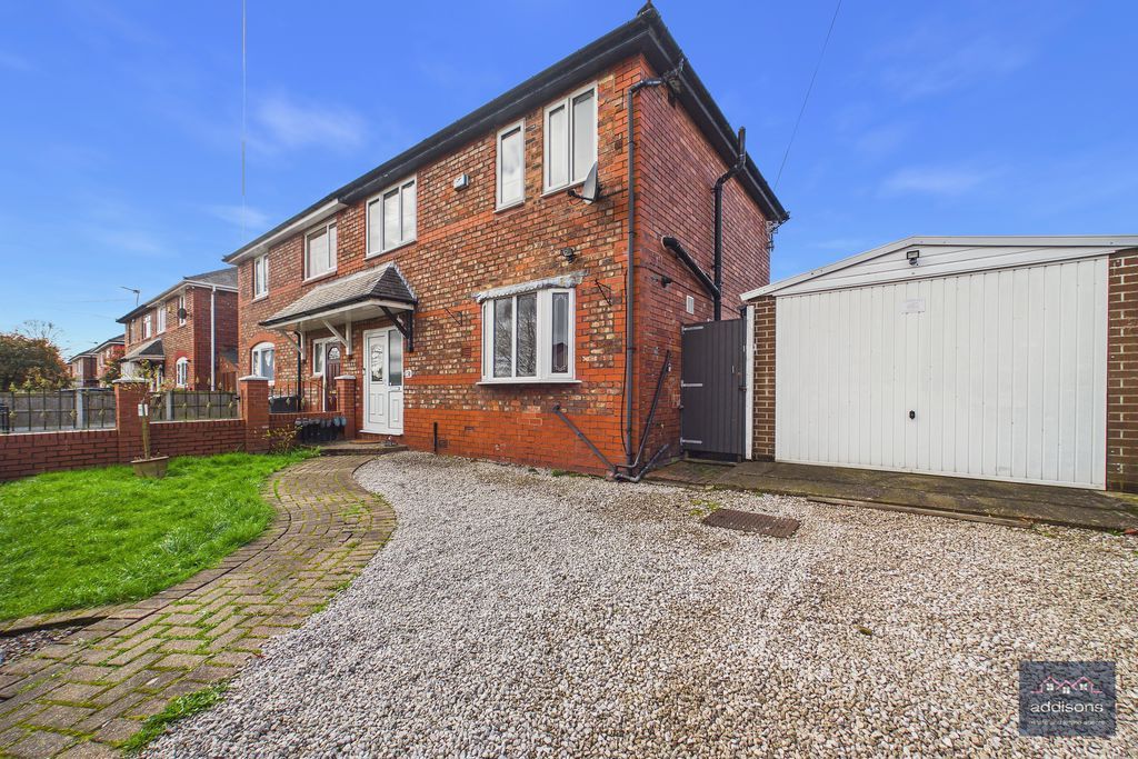 Property photo 1 of 19 Photo 19