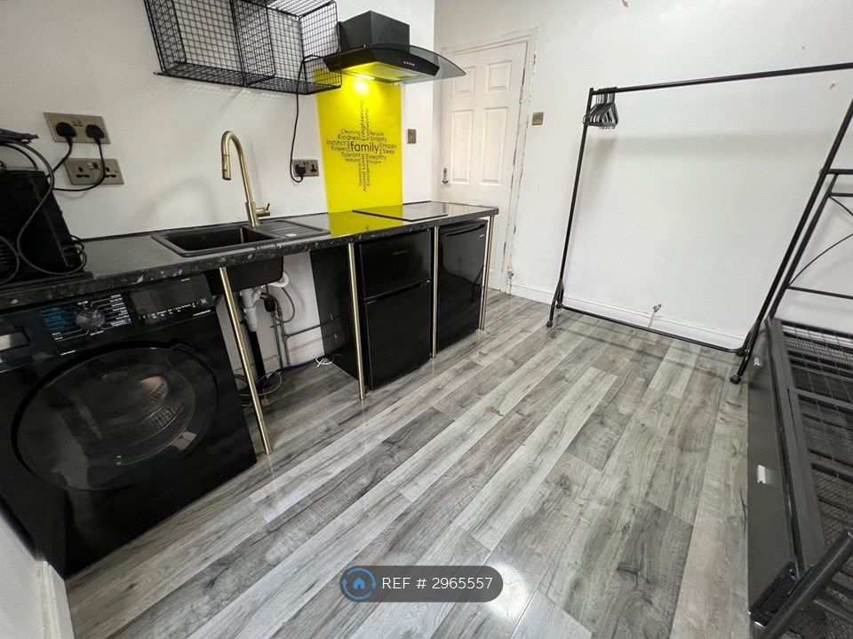 Property photo 3 of 26