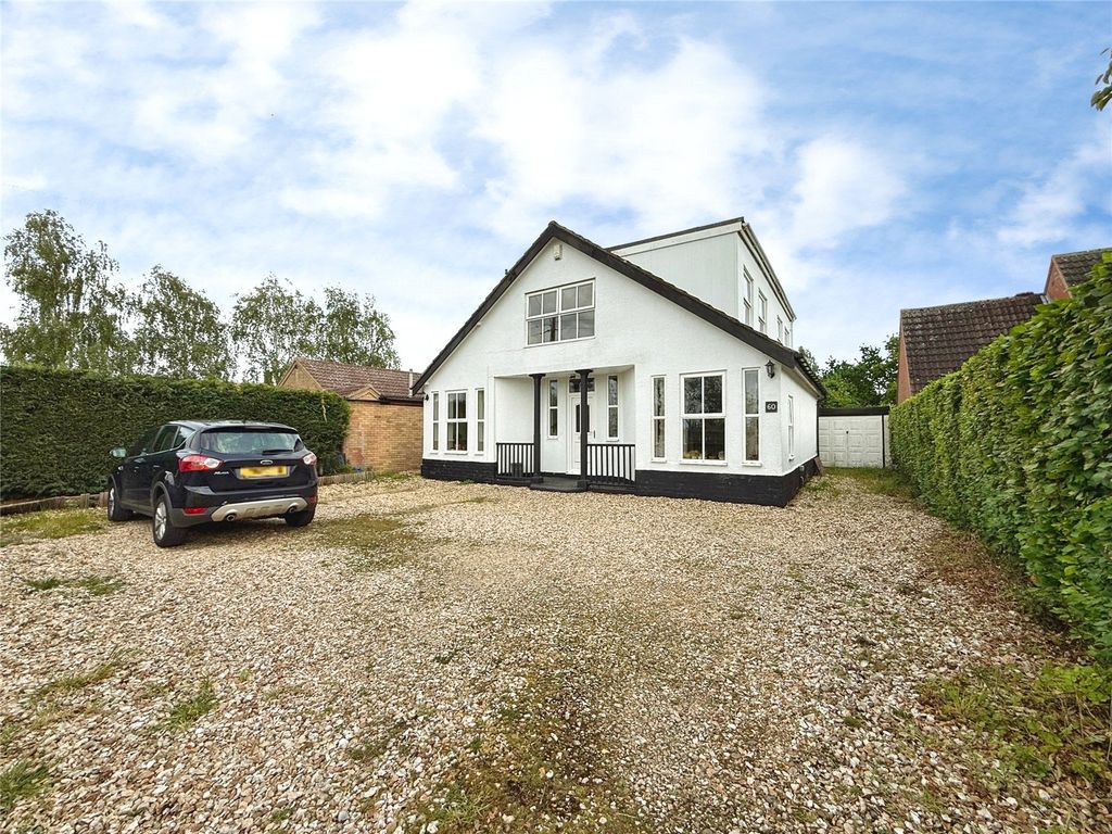 Property photo 1 of 28 Gardens