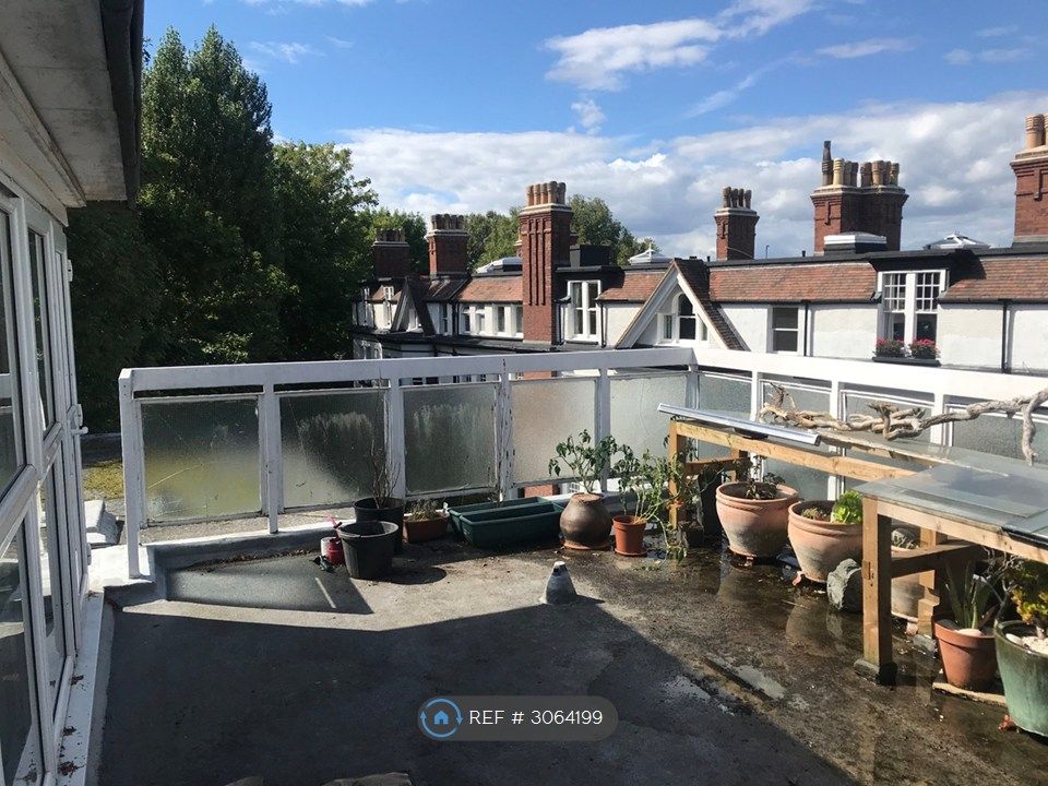 Property photo 3 of 7 Roof Terrace