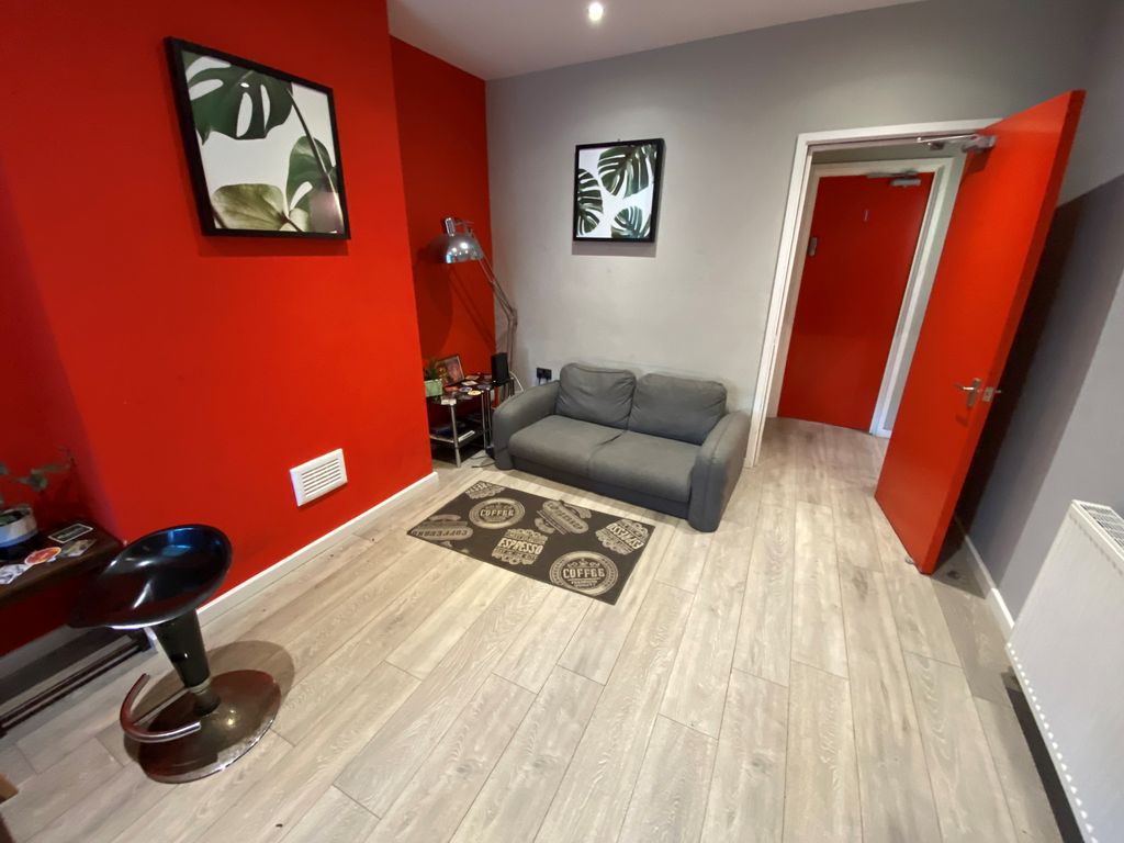 Property photo 1 of 5 Img_4804_5_Original