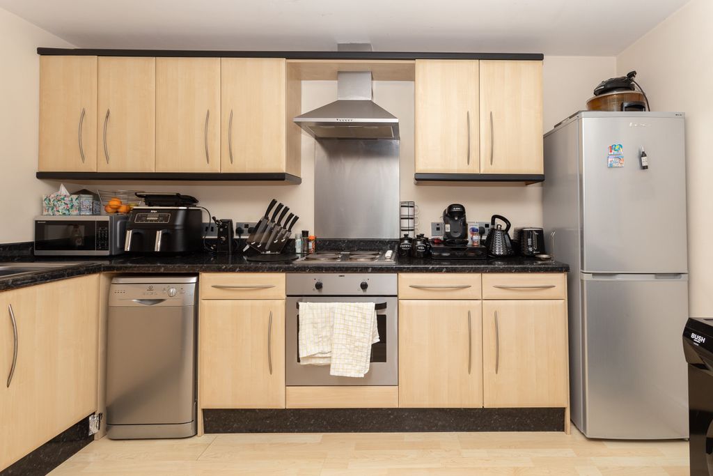 Additional image 6 of 2 bed flat for saleMoorlands Avenue West, Dewsbury WF13