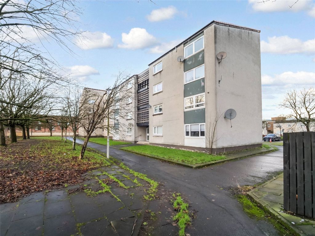 Property photo 1 of 21 Picture No. 02