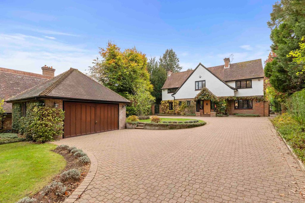 Property photo 1 of 22