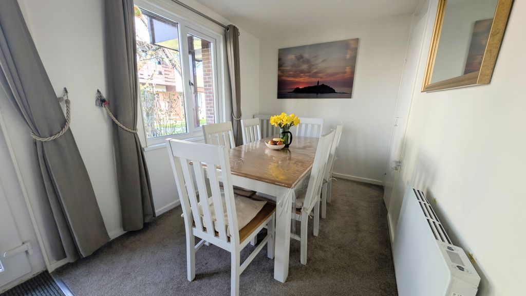 Property photo 3 of 12 Gallery