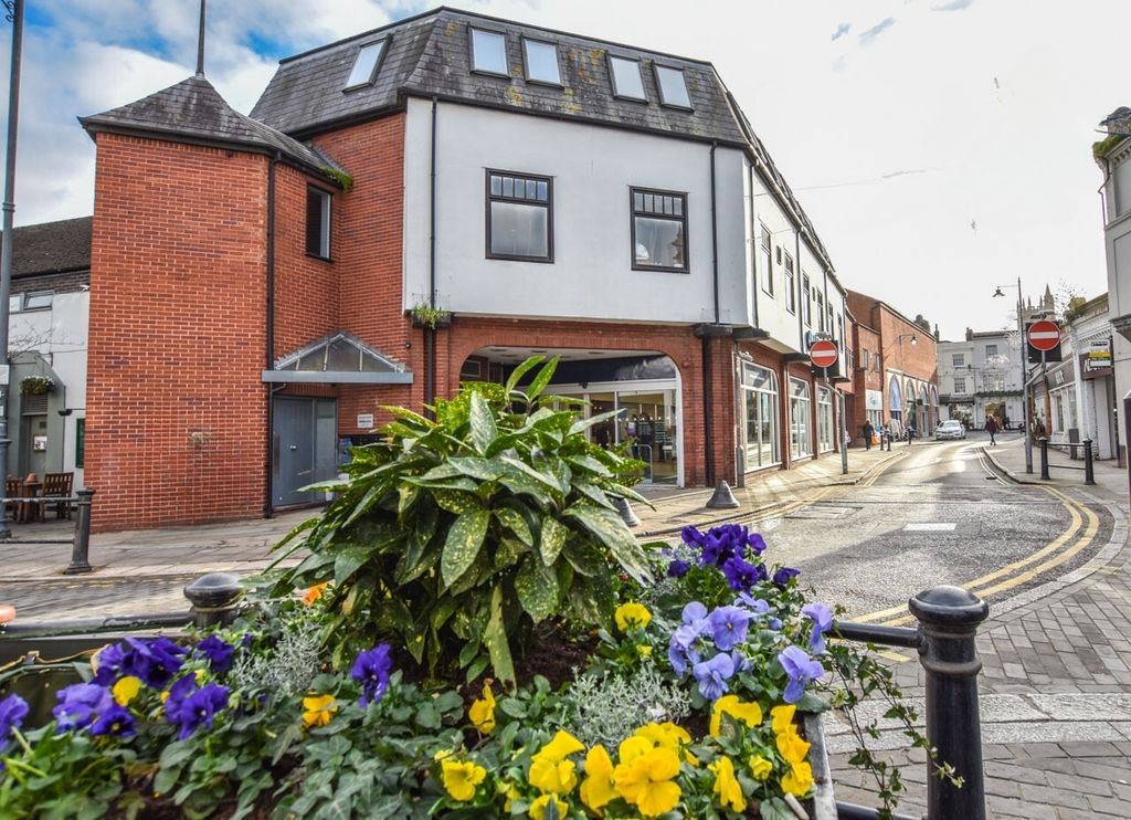 Property photo 1 of 14 6_28227