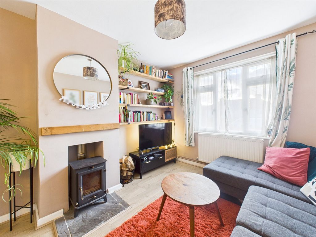 Property photo 2 of 22 Picture No. 21