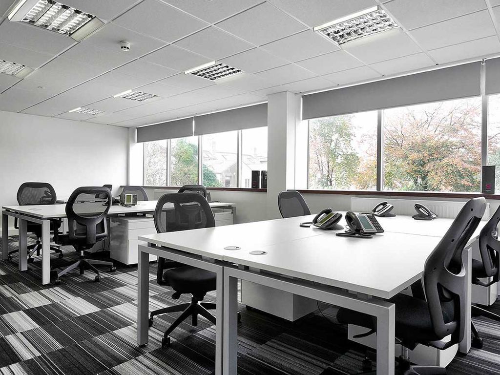 Property photo 1 of 8 Office
