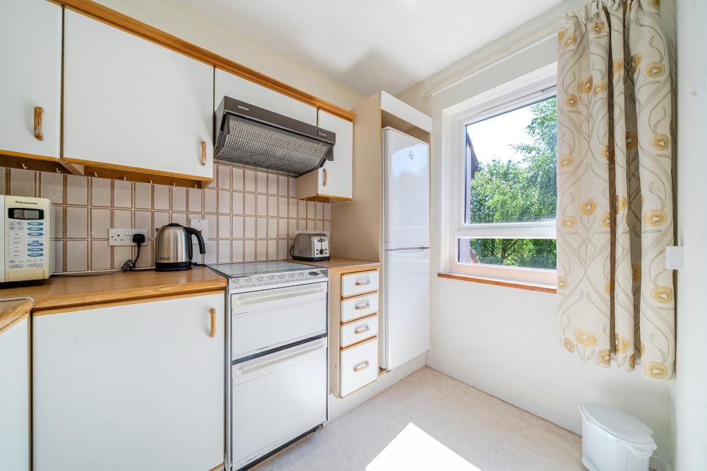 Property photo 2 of 20 Kitchen