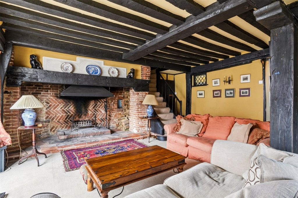 Property photo 3 of 28 Sitting Room