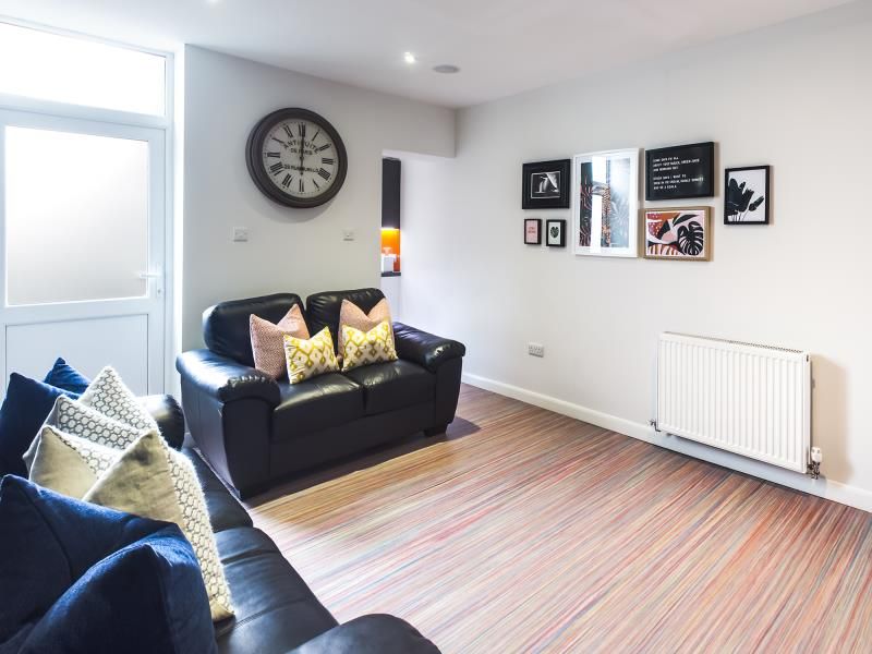 Property photo 2 of 6 Photo 1